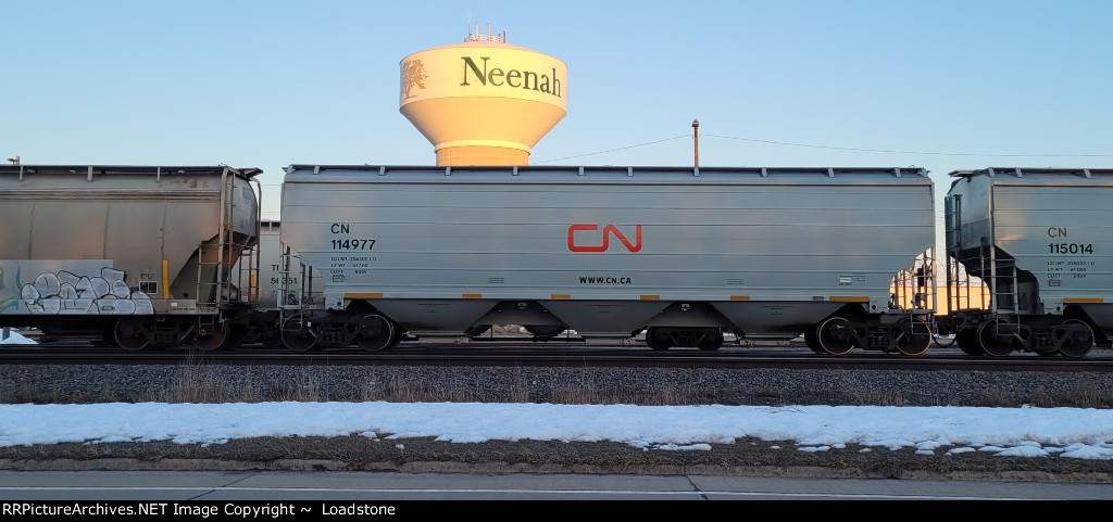 CN 114997